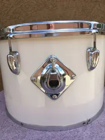 Slingerland 70s Tom mount fastener thread
