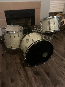 Ludwig Psych Red Reissue