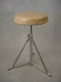 DRum throne ID