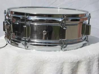 Rogers 1960s  R-380 snare