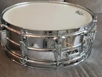 Identification...Ludwig Thermogloss Over Natural Mahogany?