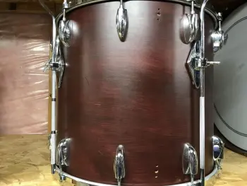 Converting a 16x18 Gretsch floor tom to a bass drum