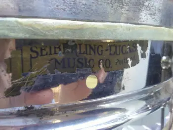 Is this a Leedy Reliance snare drum?