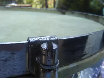 Is this a Leedy Reliance snare drum?