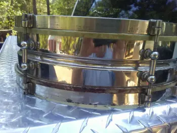 Is this a Leedy Reliance snare drum?