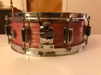 Greetings/Wine Red Ripple Powertone Info