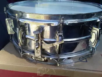 Ludwig trans. badge COB seam and grommet questions