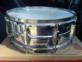 Ludwig trans. badge COB seam and grommet questions