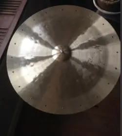 Paiste 22&#8243; Traditional Medium Light Swish (Rivets)
