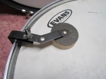 Maybe off-topic - mufflers on modern drum?