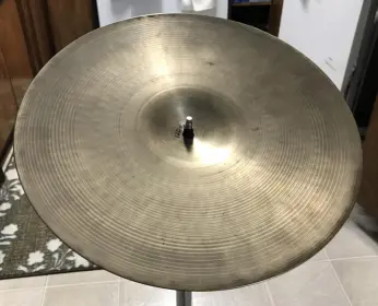 1960s Zildjian New Beat Top - Thin/Dark