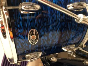Slingerland vent/badge placement