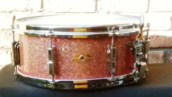 Record Covers with (vintage) Drums on!