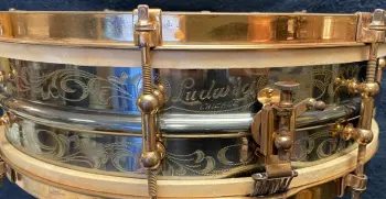 [B]MID-1920s LUDWIG &amp; LUDWIG 8 LUG 4 x 14 (*DEEP CUT) SCROLL ENGRAVED DeLUXE STANDARD