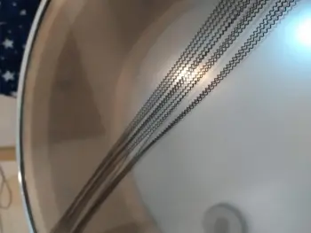 Can vintage snare wires be repaired?