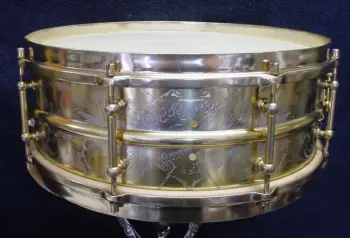 [B]1920s C. G. CONN 5 x 14 8 LUG ENGRAVED/GOLD PLATED “DOUBLE DRAGON” ALL-METAL DRUM[