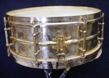 [B]1920s C. G. CONN 5 x 14 8 LUG ENGRAVED/GOLD PLATED “DOUBLE DRAGON” ALL-METAL DRUM[