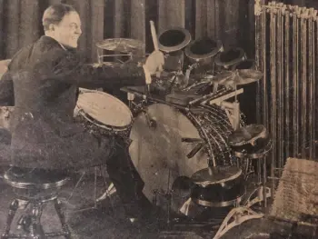 Ludwig Soloblox 1928, what material? what sound?