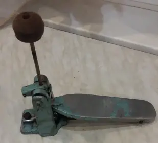 Hungarian Bass Pedal 1966 release
