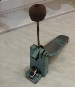 Hungarian Bass Pedal 1966 release