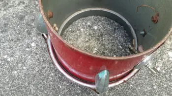 Mysterious 6&quot; red sparkle concert tom (German?)