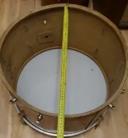unusual Trowa drum kit