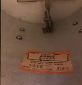 Found some 50's round badge