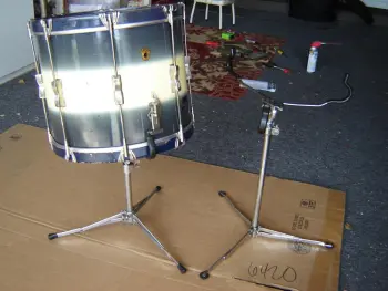 Lowrider Snare Stand