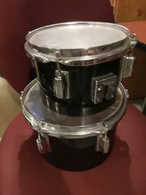 Pearl tom stand