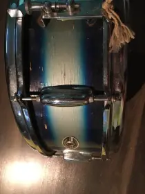 Restoring Slingerland duco paint