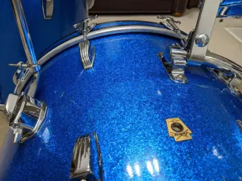 Ludwig Keystone Badge Super Classic 13/16/22 in Blue Sparkle with Naugahyde Bags