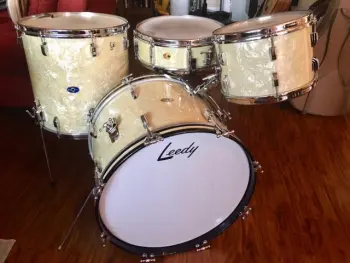 Leedy &amp; Luddy New Era Outfit