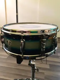 Restoring Slingerland duco paint