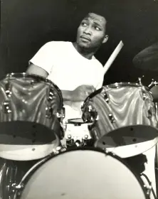 question on Ludwig Standard