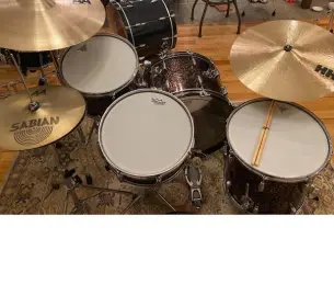 This is the Display Your Rogers Drums Thread