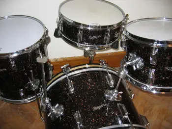 This is the Display Your Rogers Drums Thread