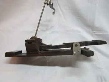 This is the Display Your Vintage Bass Pedal Thread