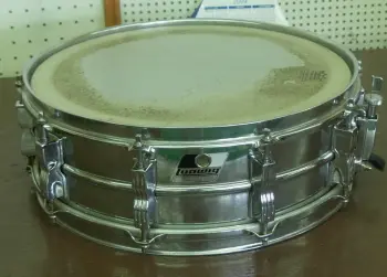 Need help in identification Ludwig snare drum!