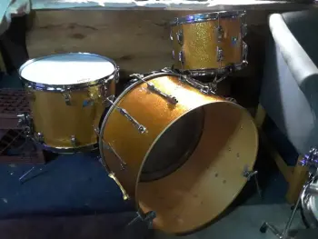 This is the Display Your Ludwig Drum Thread