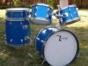 This is the Display Your Rogers Drums Thread