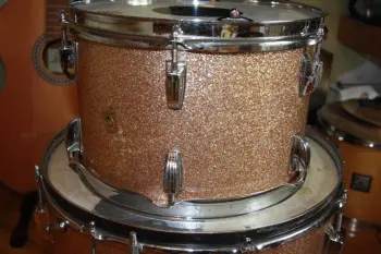 The punk rocker's 1965 Ludwig restored