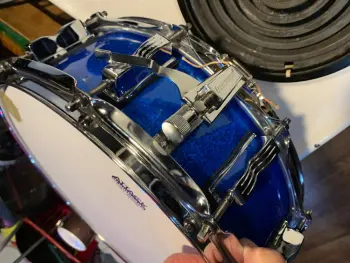 Need help ID'ing this 10 lug Ludwig snare