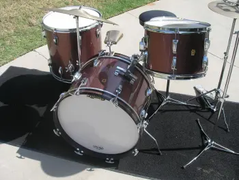 '67 Ludwig Burgundy Sparkle Drum Kit W/ Hardware