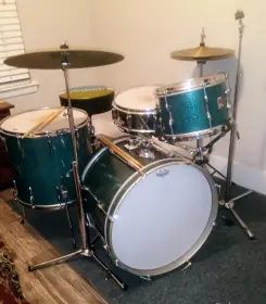 The Premier Kit Has Returned