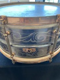 1920-25 6.5x14 8 LUG LUDWIG &amp; LUDWIG DeLUXE FANCY SCROLL STANDARD MODEL