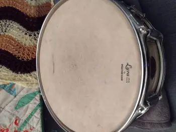 60's Lyra 8 lug snare