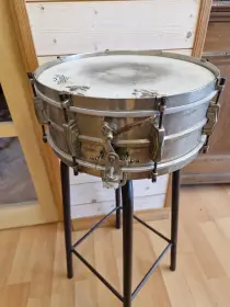 Unknown snare drum