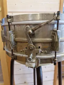 Unknown snare drum