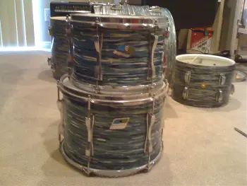 Blue Oyster - '60s Ludwig Kit