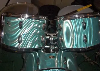 Left handed drums
